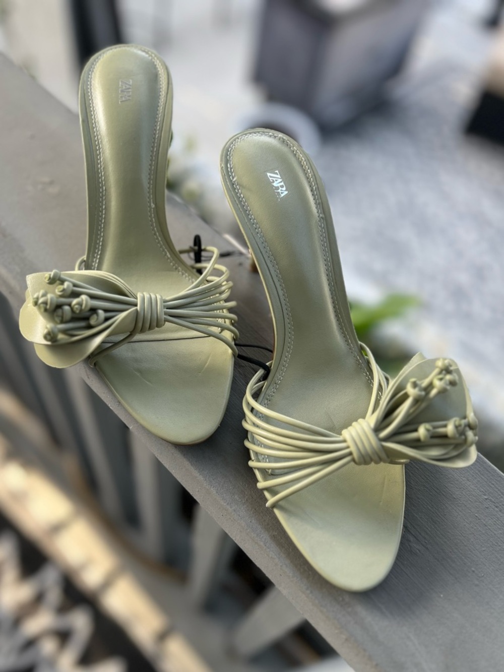 Zara Olive Green Knotted Bow Mid Heel Sandals NWT Zara size 40 US 9